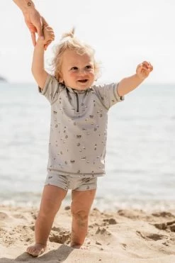 Little Dutch LD Swim T-shirt Sailors Bay 74/80 -Baby Products Sale Store 0018192 little dutch swim t shirt sailors bay olive 62 68 sailors bay 3 5411cfa2 e4d7 4265 8605 46347fd82f04